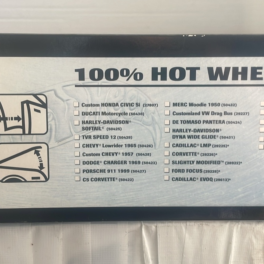 Hot Wheels - Picture 8 of 10